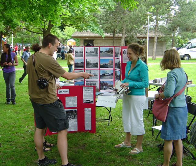 Fuzzy Boundaries booth at the 2009 Perth Festival