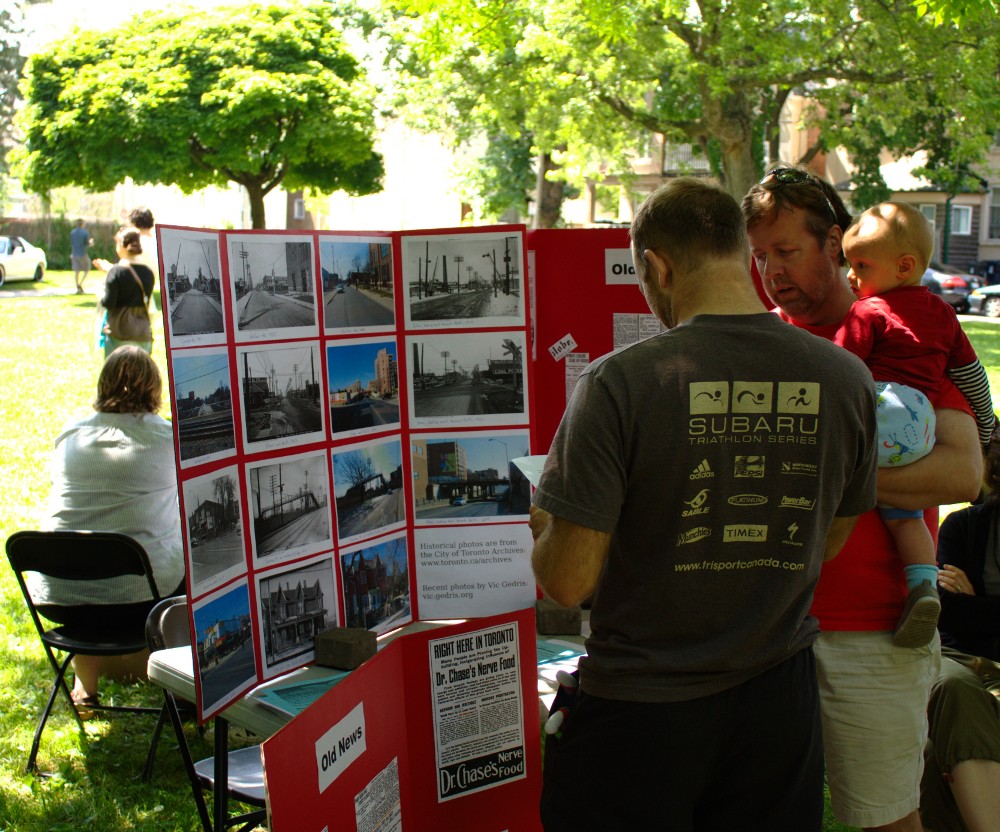 Fuzzy Boundaries booth at the 2009 Perth Festival